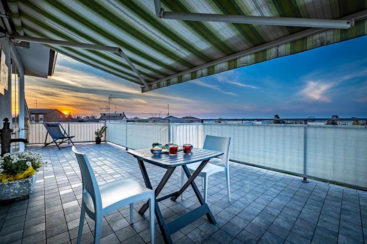 Il Terrazzo Sul Tramonto Apartment Bastiglia Luaran gambar