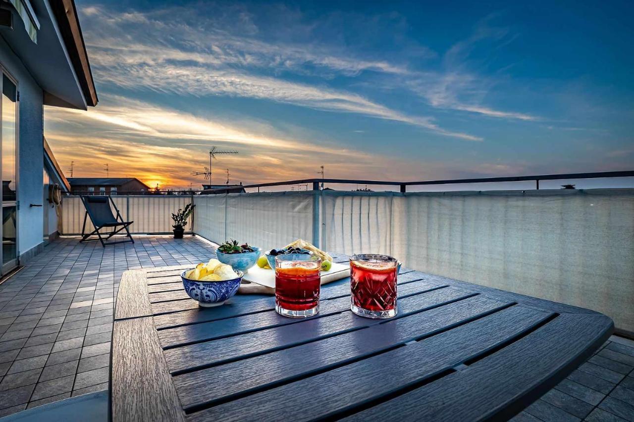 Il Terrazzo Sul Tramonto Apartment Bastiglia Luaran gambar